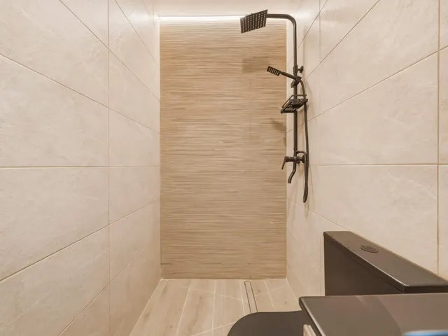 LUMINOSA VIVIENDA A ESTRENAR DE DOS PLANTAS EN COSLADA — 22