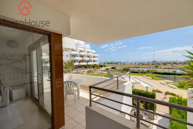 Moderno Piso en Residencial Terrazas De Campoamor con Vistas al Mar — 20