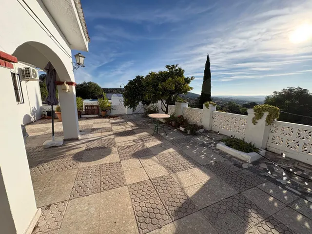 Chalet con piscina propia y vistas impresionantes en urbanización el sol, alcolea (Córdoba) — 30