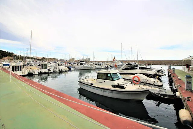 Amarre en el puerto deportivo de Oropesa del Mar — 13