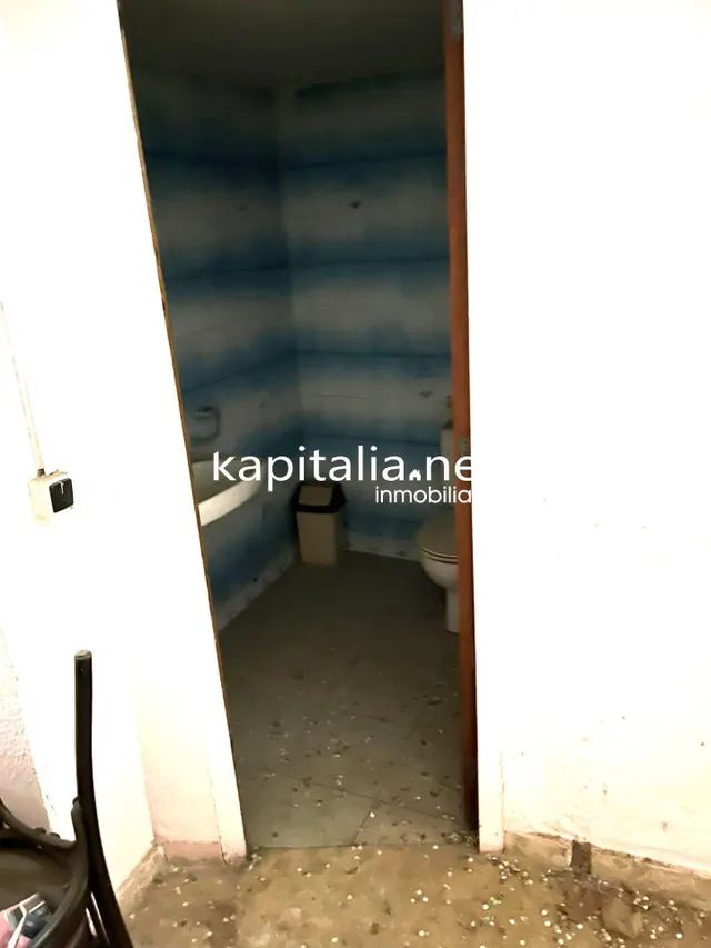 LOCAL COMERCIAL A LA VENTA EN ALBAIDA. — 4