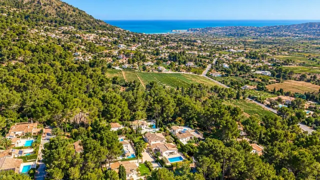 Villa Montgó. Villa tradicional en venta en las laderas del Montgó, entre Dénia y Jávea. — 2