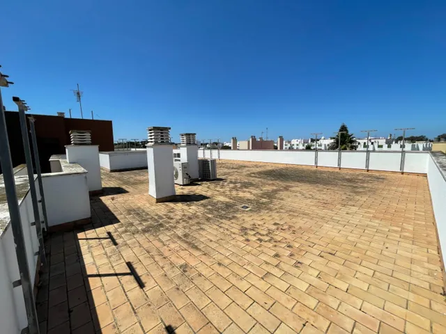 Pisos en el centro de Chiclana a estrenar — 27
