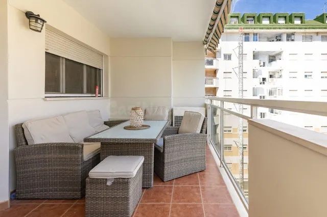 VIVIENDA CON PISCINA, PLAZA DE GARAJE Y TRASTERO — 2
