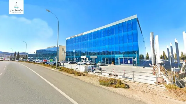 LOCAL DE 120 M2 EN PARQUE EMPRESARIAL DE ANTEQUERA - foto 2