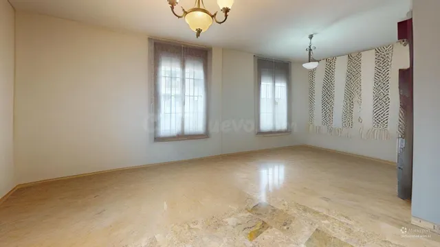 ¡¡ CASA ADOSADA CON SOTANO EN VILLAFRANCA !! - foto 4