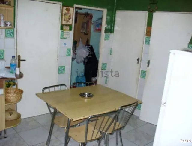 VIVIENDA PARA REFORMAR A SU GUSTO EN EL PASEO CANALEJAS — 9