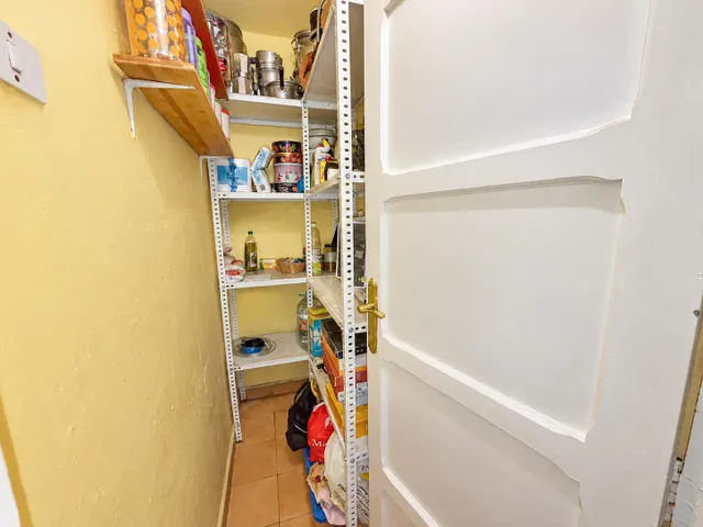 Apartamento de 3 estancias en La Orotava – luminoso y con grandes posibilidades de reforma — 13