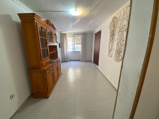 ¡AMPLIA VIVIENDA CON TERRAZA EN LA ZONA ALTA DE LA POBLACIÓN! — 12