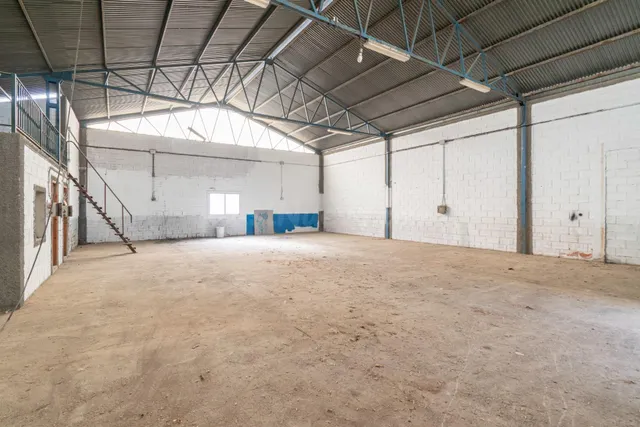 NAVE INDUSTRIAL DE 240M2 EN JUN-GRANADA — 3