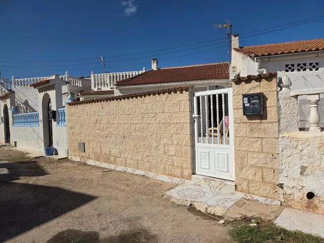 OPORTUNIDAD EN TORREVIEJA — 2