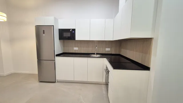 Piso de alquiler de 3 dormitorios a estrenar en Ciudad Aljarafe. — 18