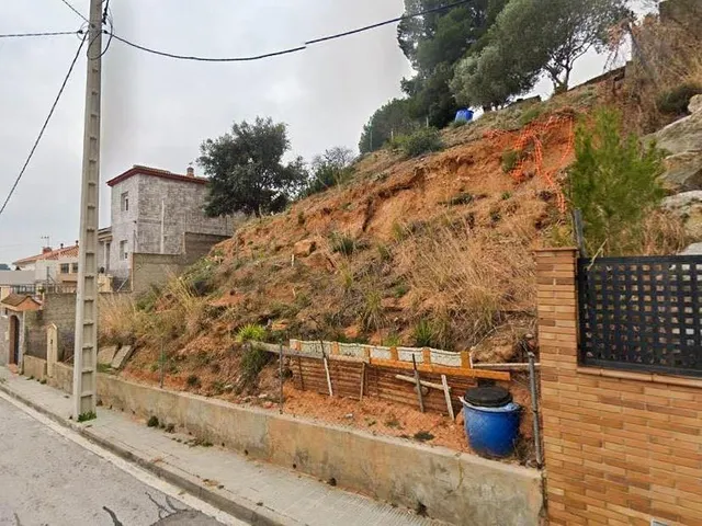 Parcela edificable a la venta de 544 m2 en Las Carpas de Abrera — 2