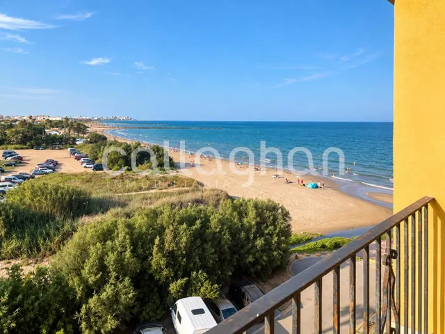 Dúplex con vistas al Mediterráneo en Port Saplaya - foto 2
