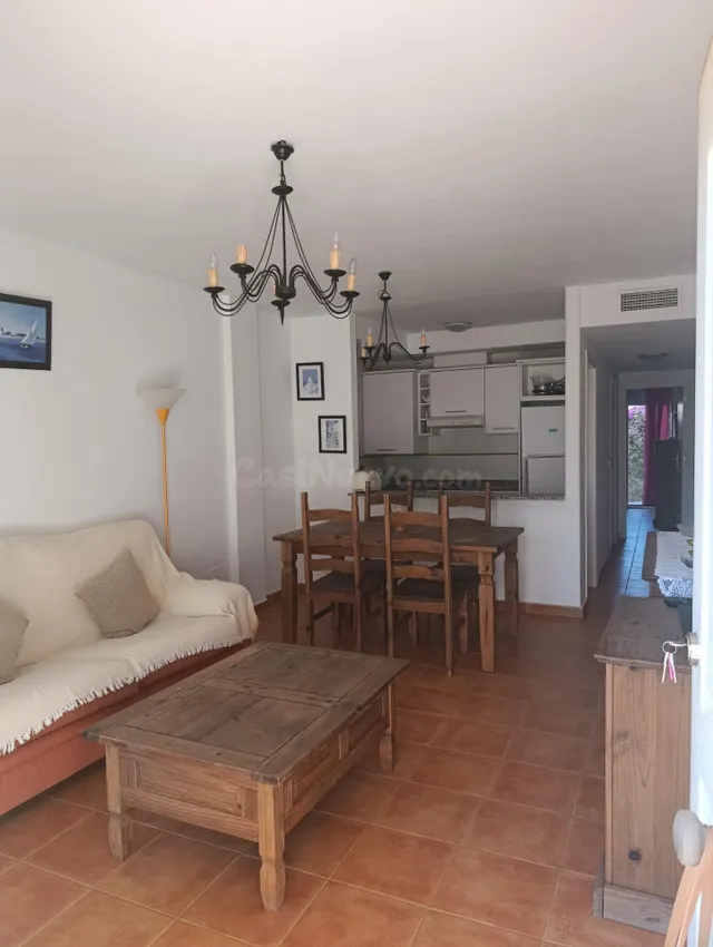Apartamento de 1 dormitorio en planta baja con 2 terrazas a  - foto 3