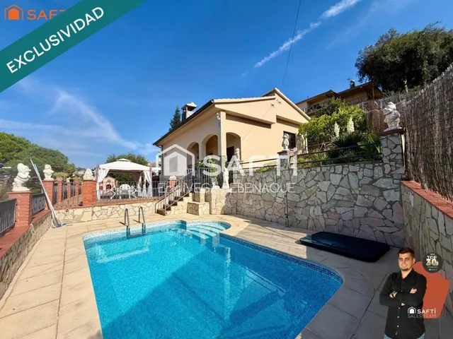 Casa reformada con piscina privada, gran terraza y parking g - foto 2