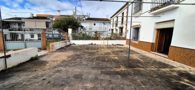 Casa en Alcaucín en venta nueva en el mercado - foto 2