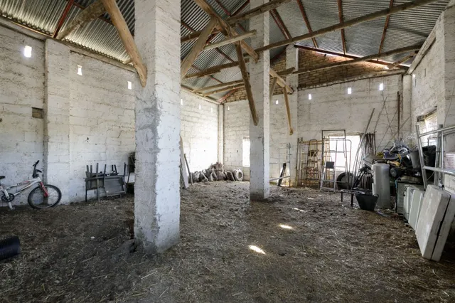 Cortijo grande más finca de 27000 metros — 13
