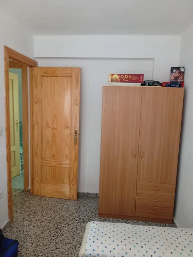¡Piso Ideal para Estudiantes junto a la Parada de Metro Villarejo! ref: DLR280 — 18