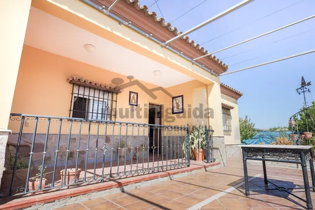 CASA INDEPENDIENTE EN CAMINO DE SEVILLA