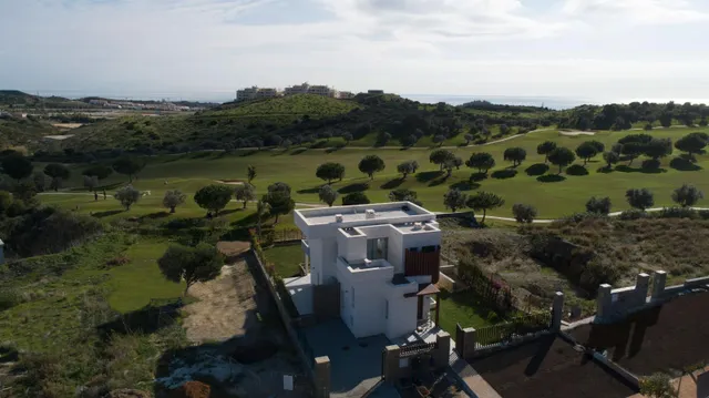 Villa de diseño contemporáneo a solo 4 minutos de Fuengirola. — 31