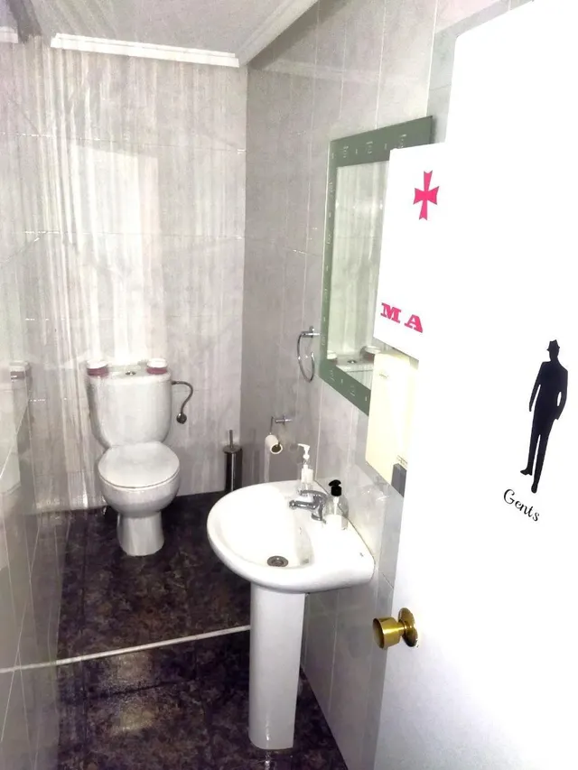 SE ALQULA LOCAL COMERCIAL EN ELCHE — 21