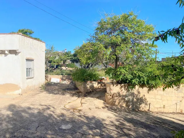 CASA CON TERRENO AMPLIO EN LA FONT DE LA FIGUERA — 2