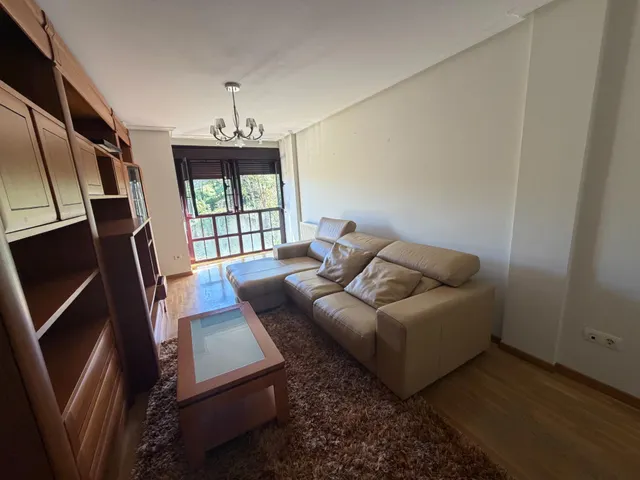 Piso de 3 habitaciones en alquiler en el centro de Nava — 18