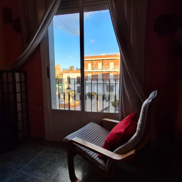 VIVE EN EL CENTRO: PISO CON ENCANTO EN LA PLAZA — 19