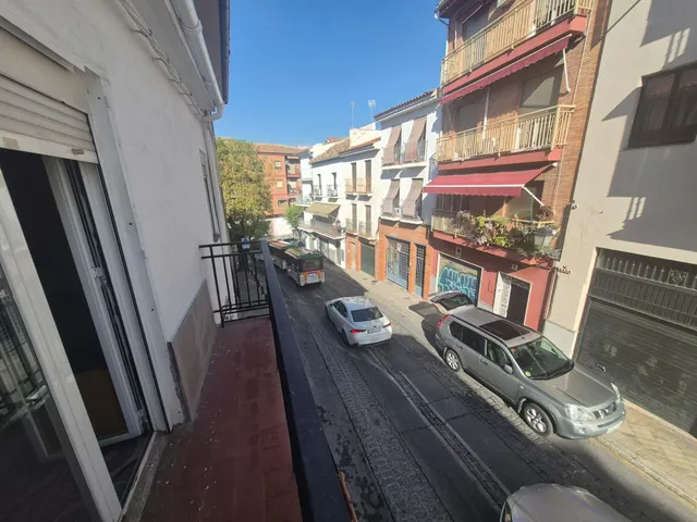 Adosado duplex amueblado,2 dormitorios junto al Hospital Real — 8