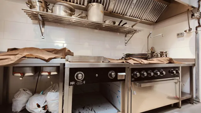 Restaurante en segunda linea de mar de Cunit — 22
