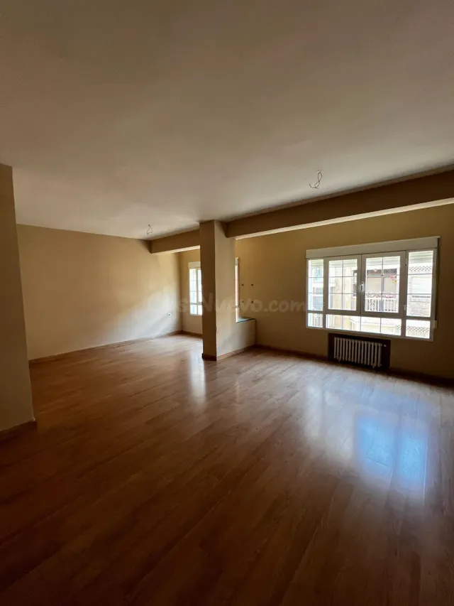 Piso 4 habitaciones 154m² en alquiler - Centro - foto 4