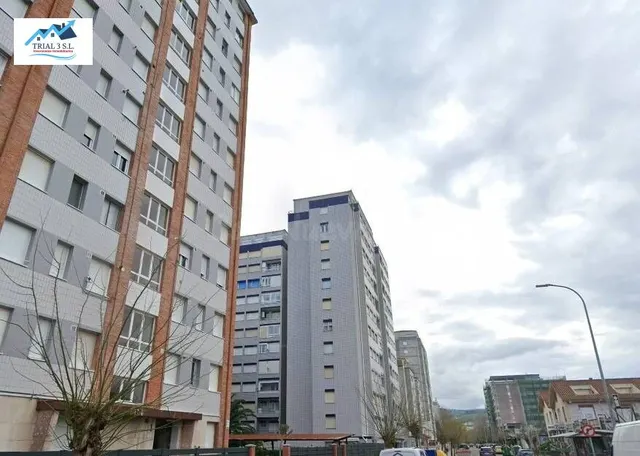 Venta de garaje en Laredo - Cantabria - foto 2