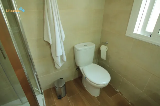 PARCELA CON VIVIENDA EN BOTOA, TODO ESCRITURADO, HIPOTECABLE — 24