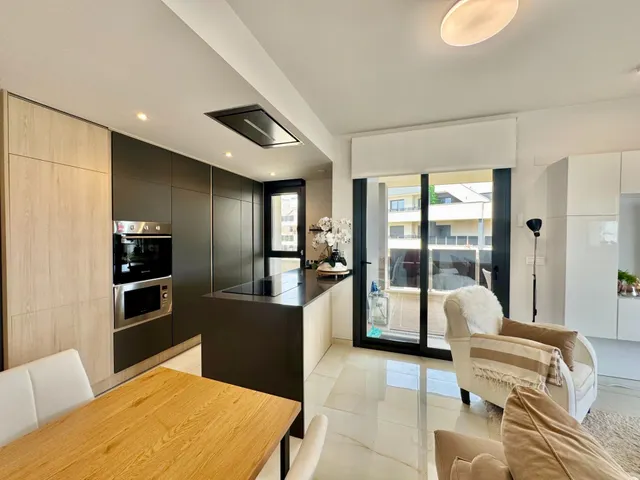 Moderno apartamento con impresionantes vistas al mar — 28