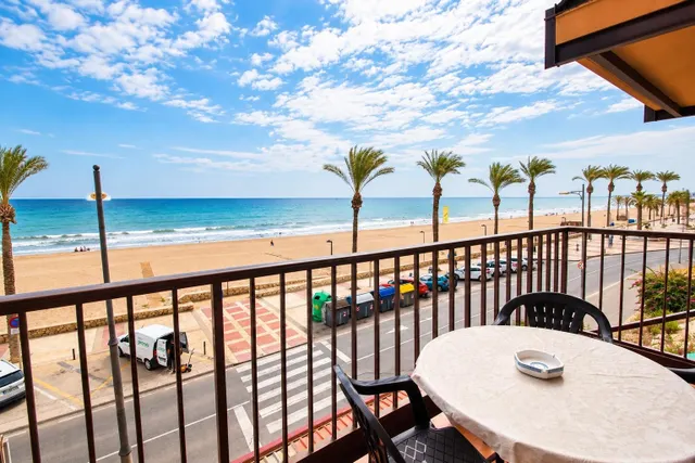 Espectacular Apartamento en Primera Línea de Playa Muchavista, El Campello — 25