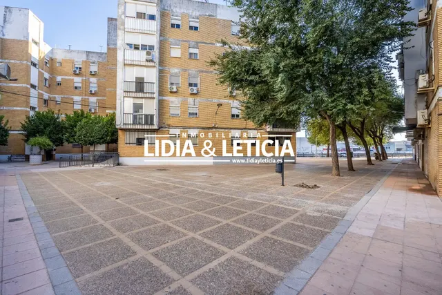 Piso en Alcalá de Guadaíra zona La Paz con ascensor — 37
