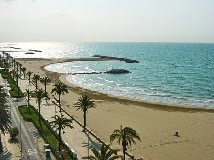 Parcela de 162 m2 en pueblo de Cunit - Tarragona