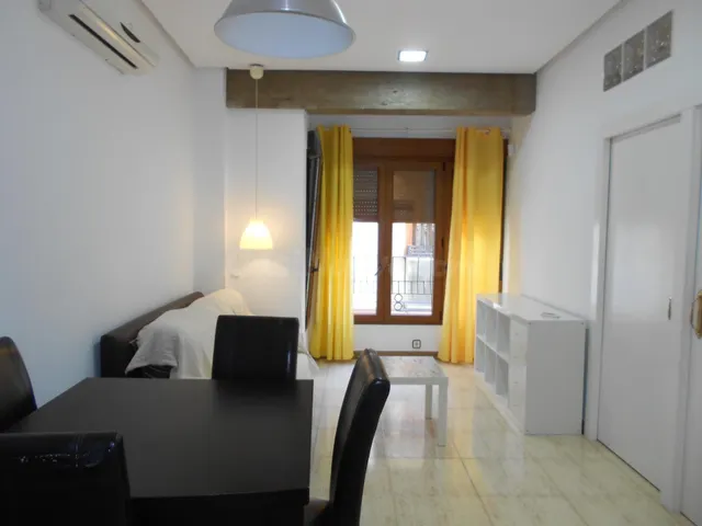 Apartamento en el mejor centro de Murcia - foto 2