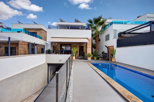 Villa 3 habitaciones 180m² en venta - Comunidad valenciana — 44