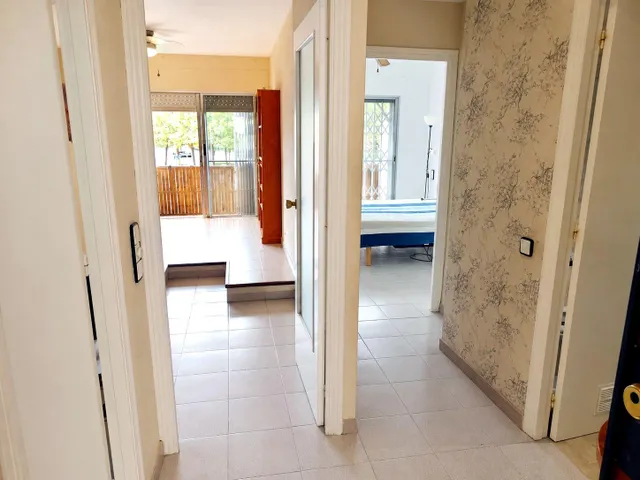 Piso de 1 dormitorio en Amposta, con ascensor y balcón — 8