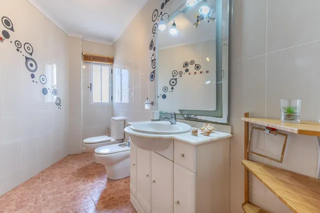 "Vivienda reformada con vistas privilegiadas". — 29