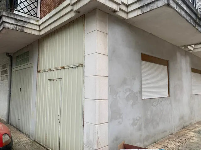 Local comercial en Saron — 8