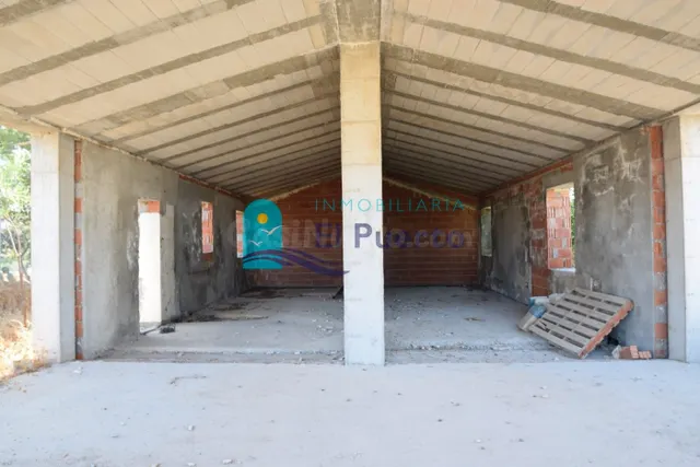 CASA DE CAMPO EN CONSTRUCCIÓN CON TERRENO DE 5.000 METROS - 