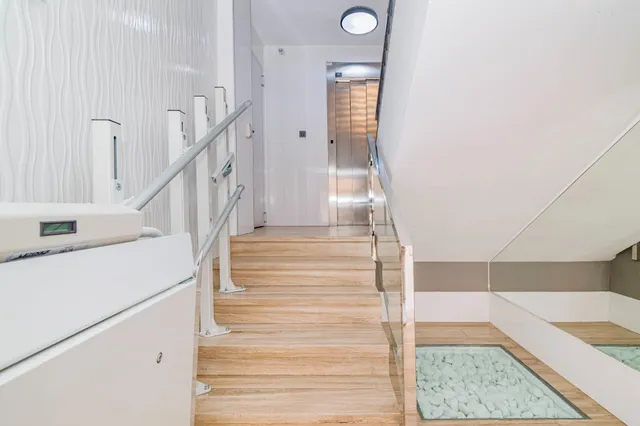 Piso exterior en zona cervantes, Granada, 8ª planta, muy luminoso, 87 m2, 3 dormitorios, vistas despejadas. — 6