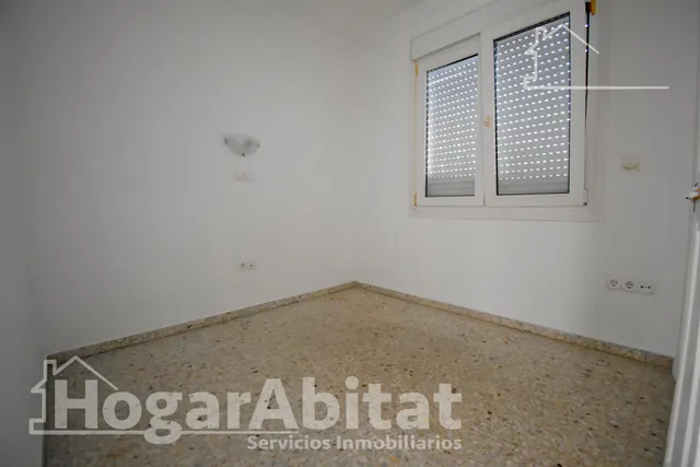 GRAN PAREADO CON GARAJE Y TERRAZA CERCA DE LA PLAYA — 19