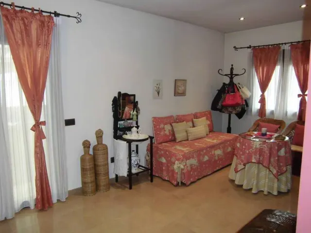 CHALET INDEPENDIENTE EN VENTA EN URB. LA ALCAYNA, AMPLIO, LUMINOSO Y EN PERFECTO ESTADO — 10
