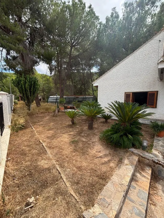 Chalet exclusivo con piscina cubierta de cristal y más de 300 m2 en urbanización Los Teatinos — 9