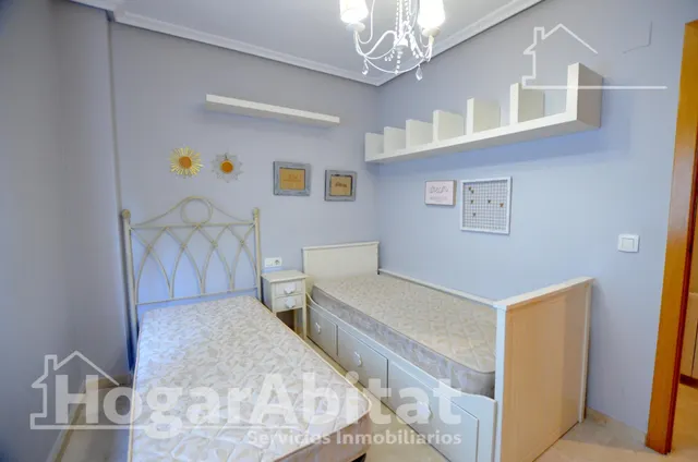EN RESIDENCIAL CON PISCINA Y GARAJE CERCA DEL MAR — 24