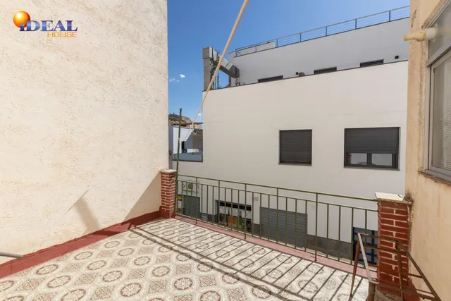 Edificio con gran potencial de inversión en La Zubia — 36
